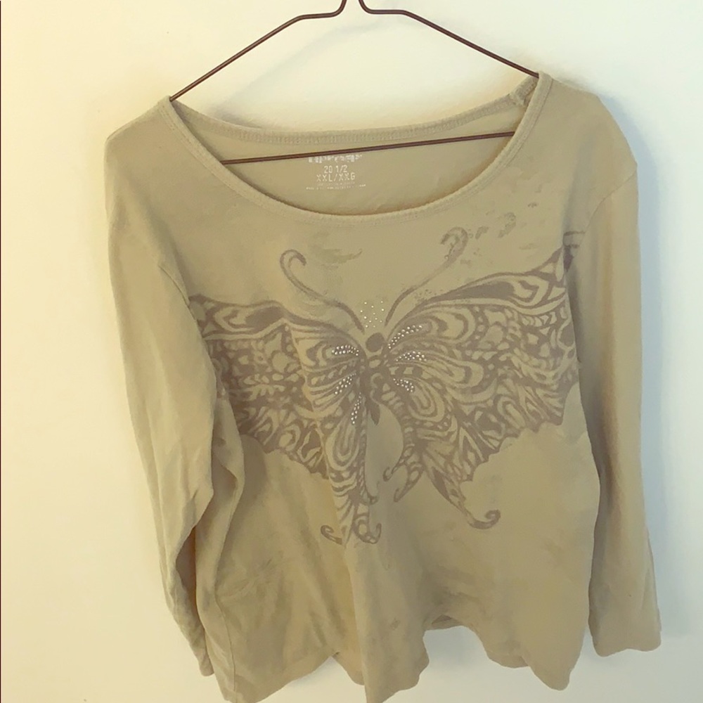 Green long sleeve shirt